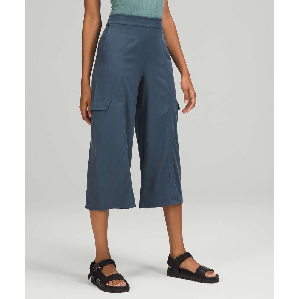 Lululemon Metropolis Maven High Rise Crop Pants Cargo Iron Blue Size 10 W6BCLS